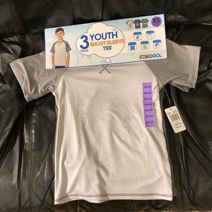NWT boys 3 pack t-shirt 32 Degrees COOL  sz. xs 5/6